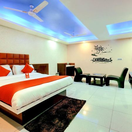 Hotel Hillton Inn Gandhinagar Buitenkant foto