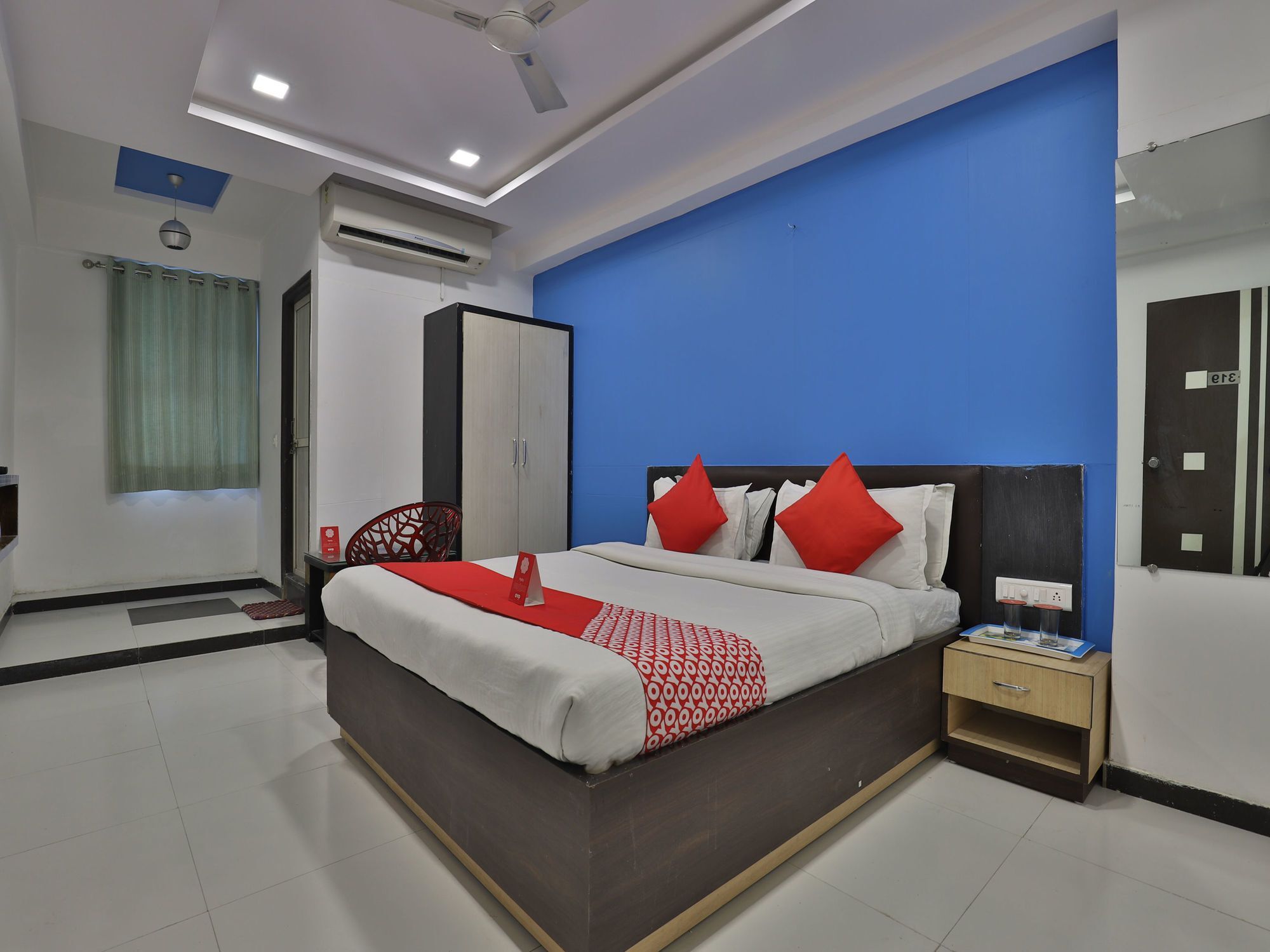 Hotel Hillton Inn Gandhinagar Buitenkant foto