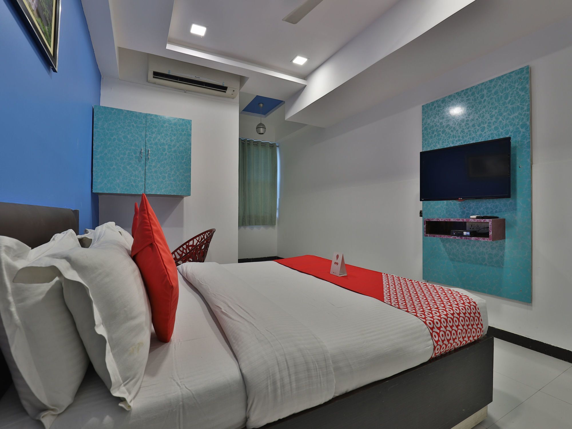 Hotel Hillton Inn Gandhinagar Buitenkant foto