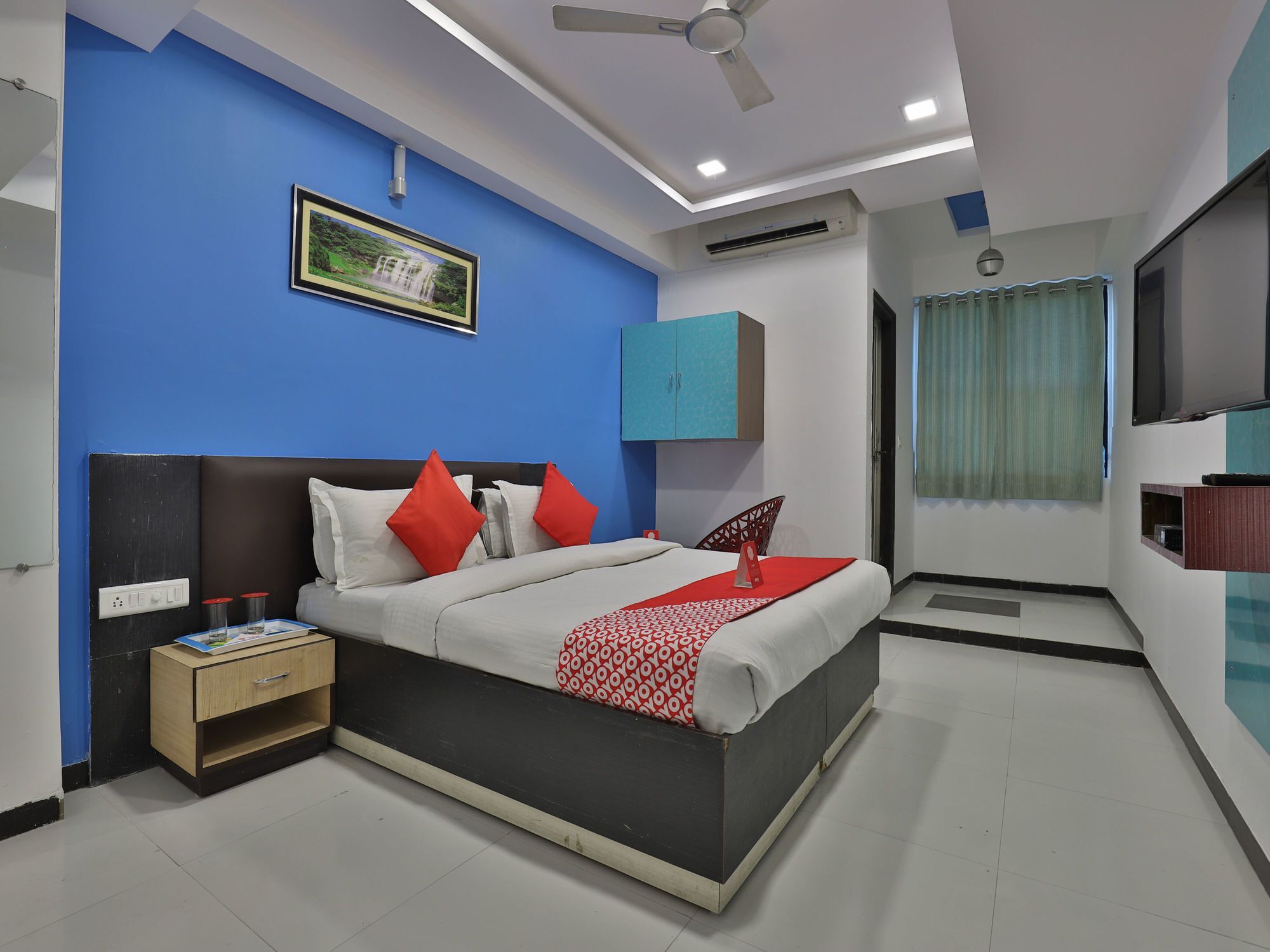 Hotel Hillton Inn Gandhinagar Buitenkant foto