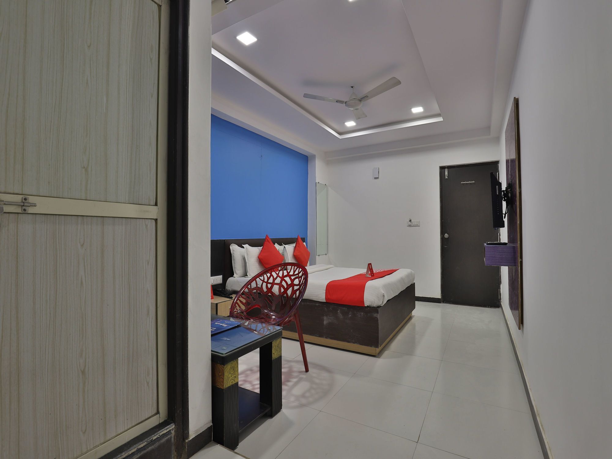 Hotel Hillton Inn Gandhinagar Buitenkant foto
